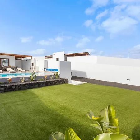 Altos Aloe 7b By Escape Playa Blanca